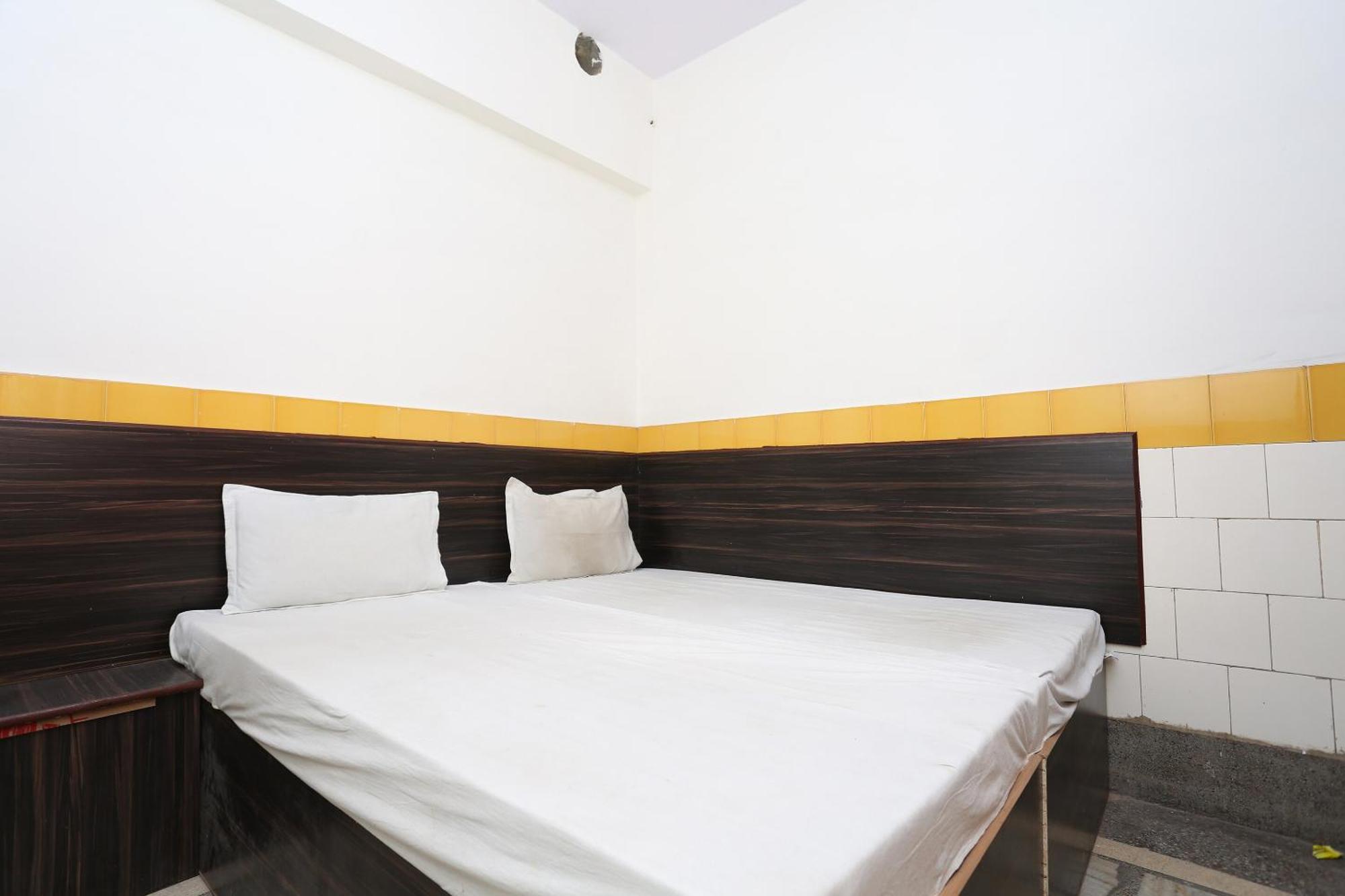 Spot On Hotel Anand Bhawan Alīgarh Extérieur photo